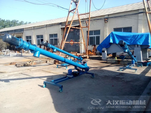 輸送機(jī) 輸送機(jī)